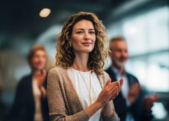 Como garantir o look ideal para eventos corporativos de fim de ano